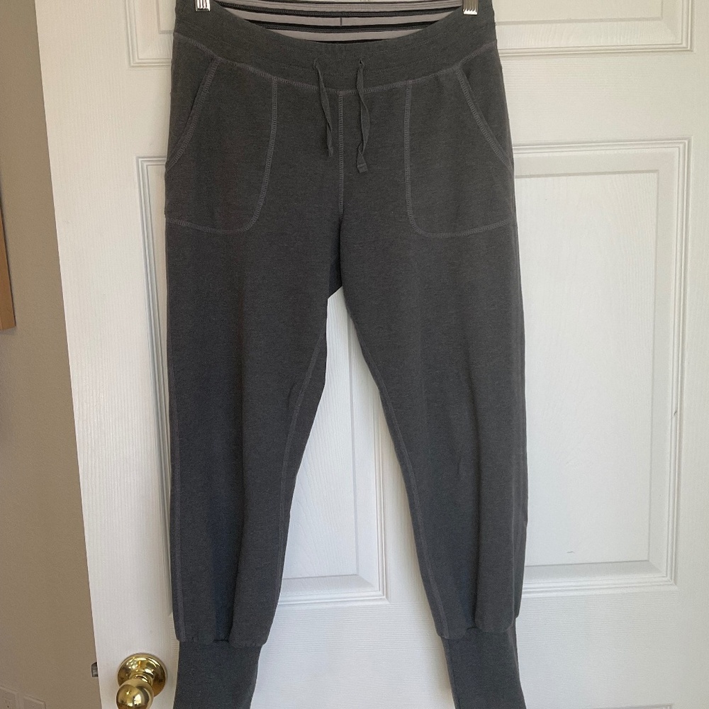 Patagonia Ahnya dark grey charcoal organic cotton joggers